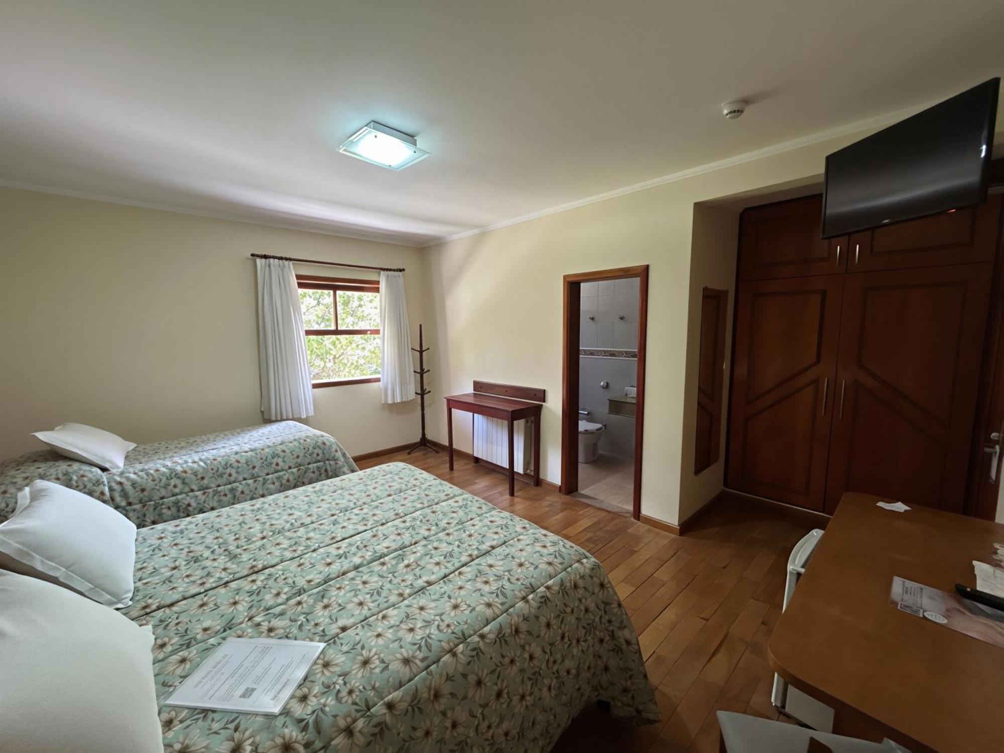 Standard Triple Room,1756519495:JPEG